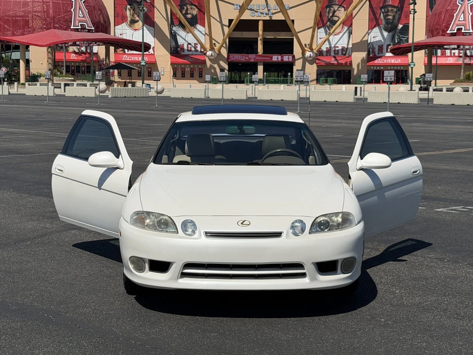 1998 Lexus SC400 - Image 16 of 31