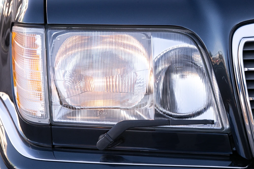 1994 Mercedes-Benz 500E & E500 - Image 27 of 31