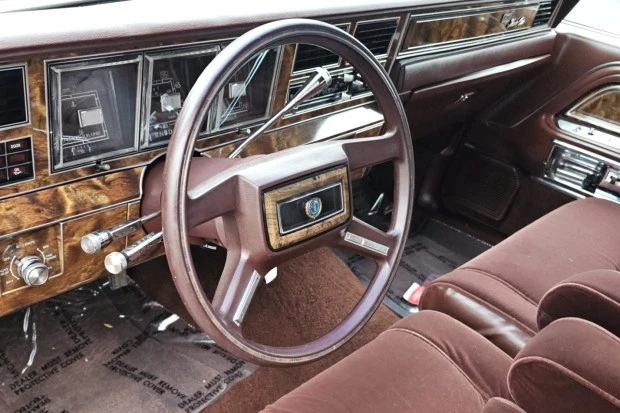 1983 Lincoln Town Car - Image 5 of 8