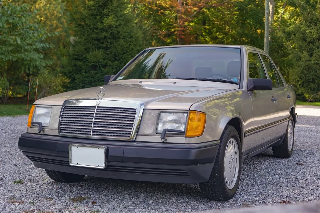 1987 Mercedes-Benz W120 & W121 - Image 2 of 6