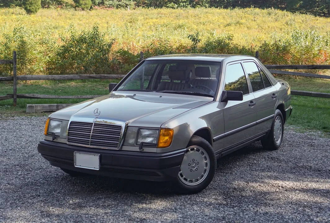 1987 Mercedes-Benz W120 & W121 - Image 3 of 6