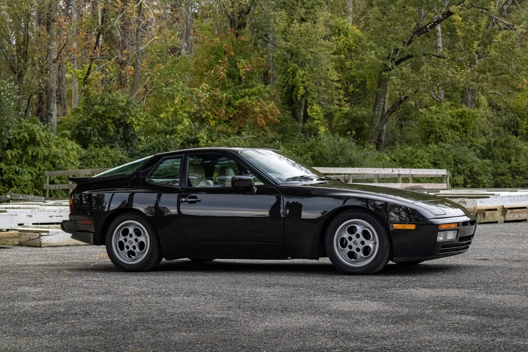 1987 Porsche 944 Turbo - Image 12 of 31