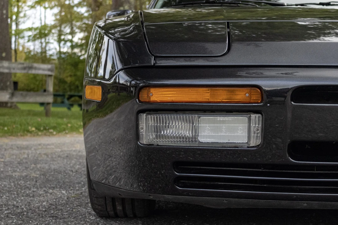 1987 Porsche 944 Turbo - Image 15 of 31