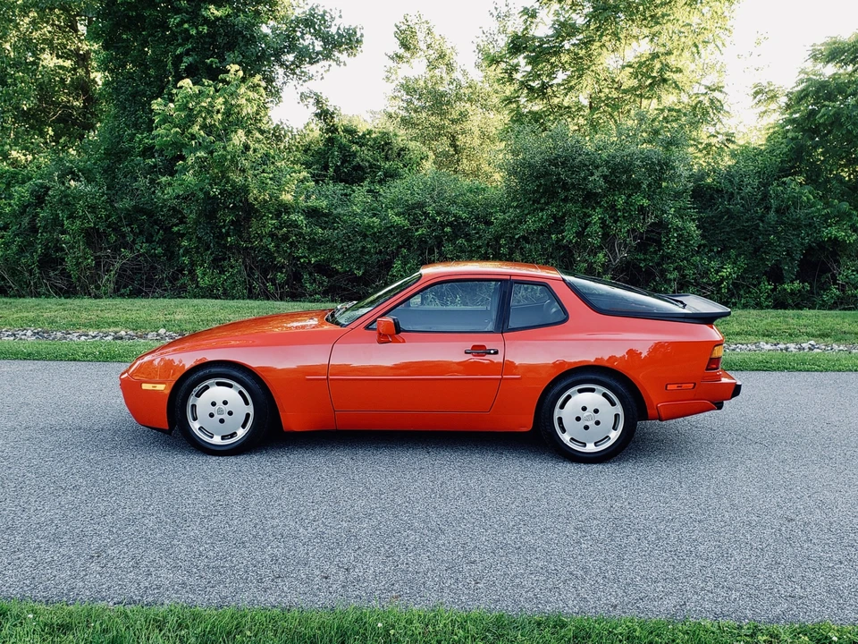 1987 Porsche 944 Turbo - Image 6 of 31