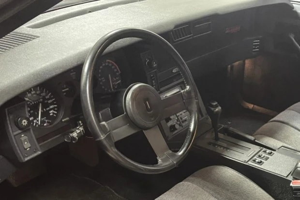 1988 Chevrolet Camaro IROC-Z & Z28 3rd Gen - Image 5 of 7