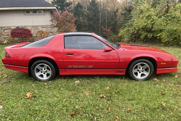 1988 Chevrolet Camaro IROC-Z & Z28 3rd Gen - Image 3 of 7