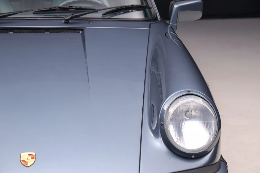 1988 Porsche 911 Carrera 3.2 - Image 26 of 31