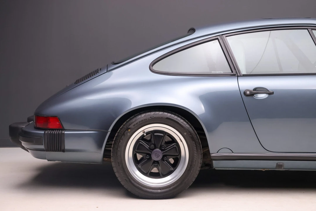 1988 Porsche 911 Carrera 3.2 - Image 21 of 31