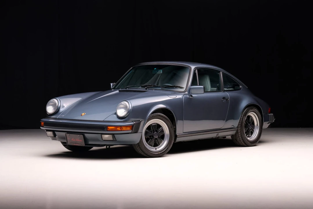 1988 Porsche 911 Carrera 3.2 - Image 2 of 31
