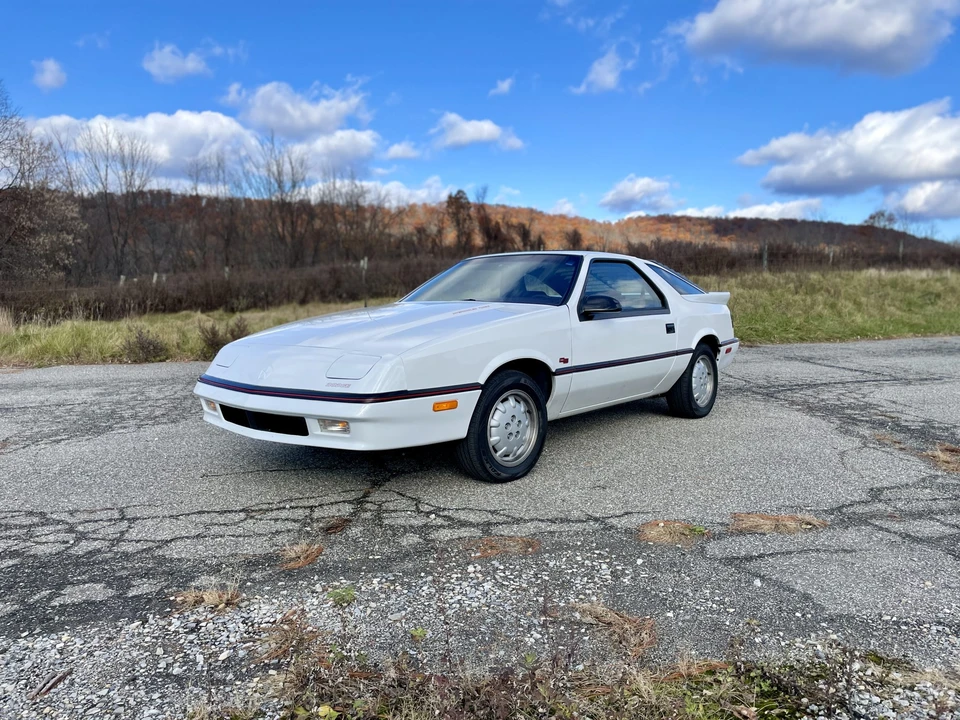 1989 Dodge Daytona - Image 17 of 31