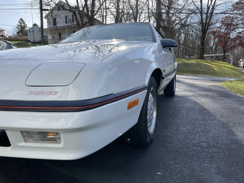 1989 Dodge Daytona - Image 19 of 31