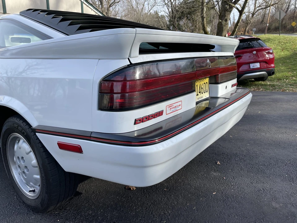 1989 Dodge Daytona - Image 20 of 31