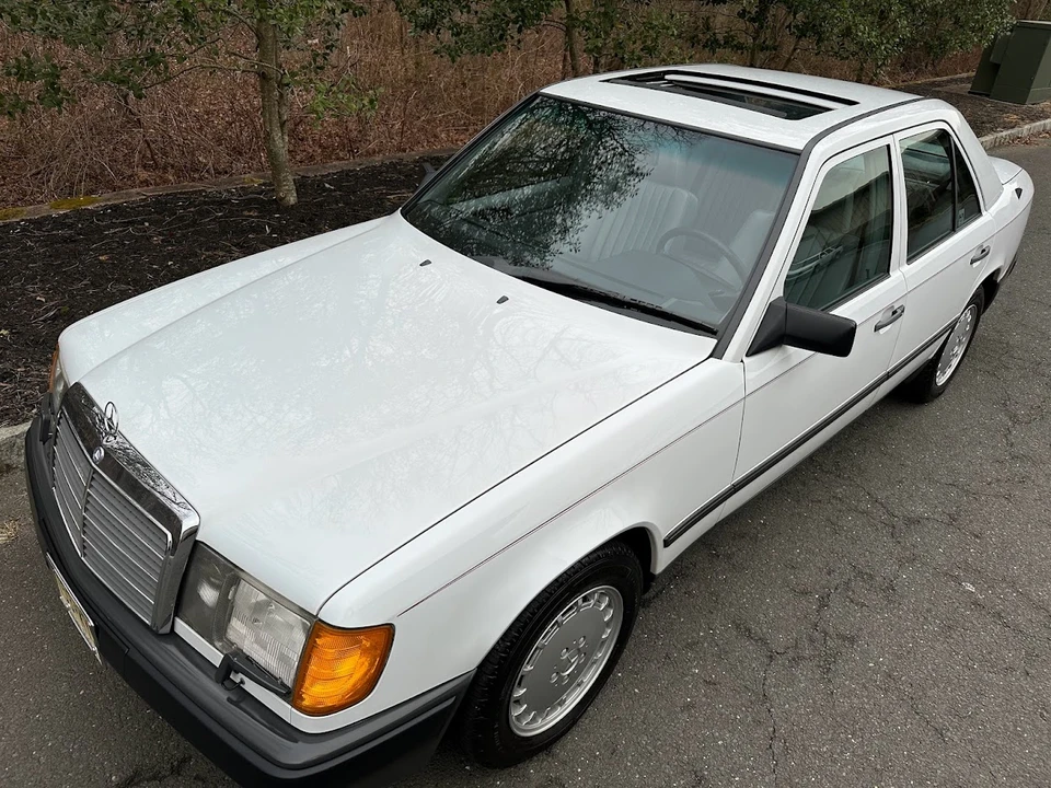 1989 Mercedes-Benz W124 E-Class - Image 12 of 31