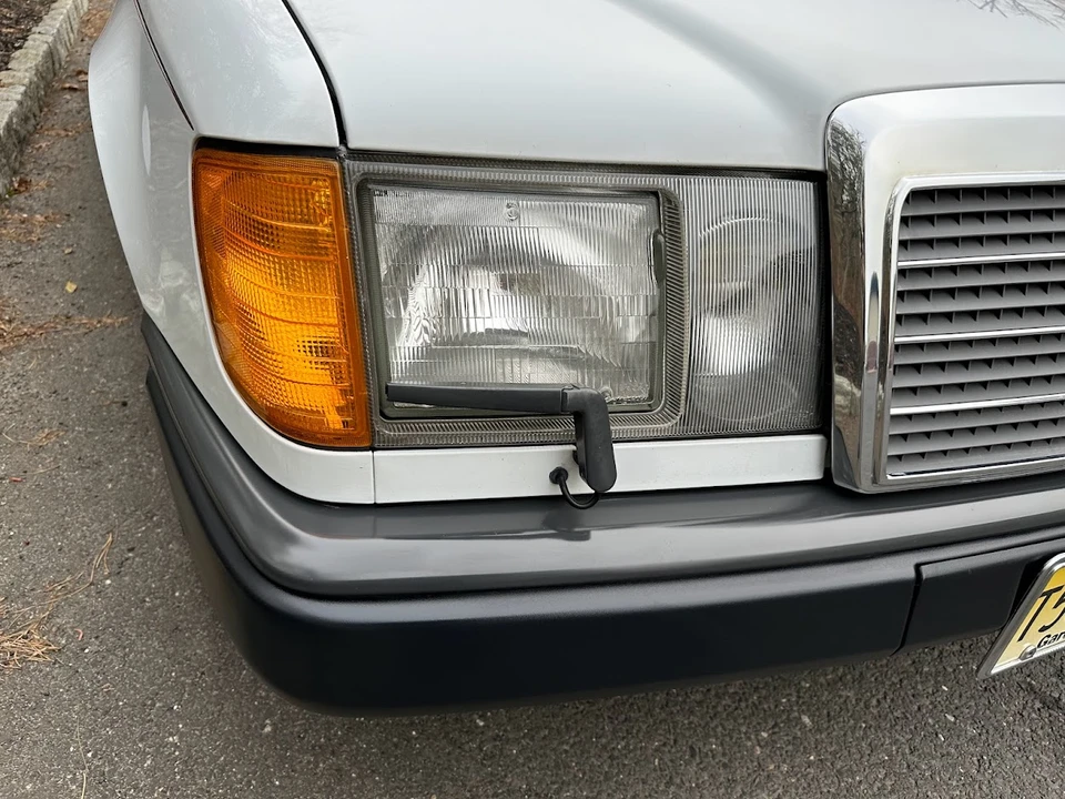 1989 Mercedes-Benz W124 E-Class - Image 18 of 31