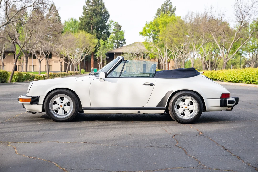 1989 Porsche 911 Carrera 3.2 - Image 12 of 31