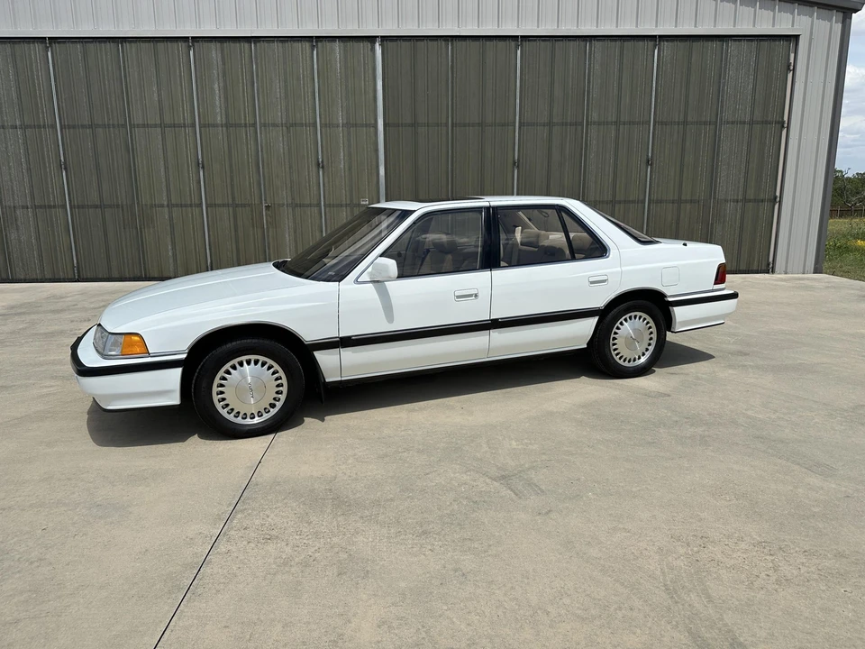 1990 Acura Legend 1st Gen - Image 26 of 31