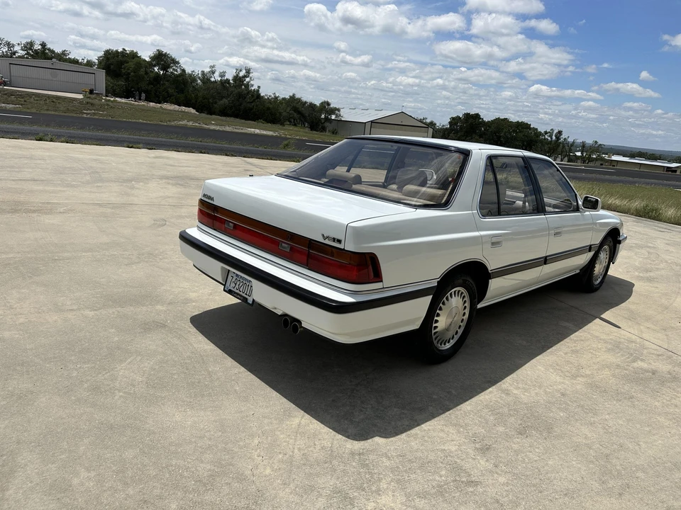 1990 Acura Legend 1st Gen - Image 16 of 31