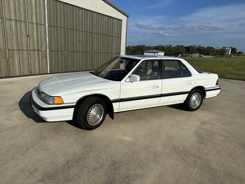 1990 Acura Legend 1st Gen - Image 27 of 31