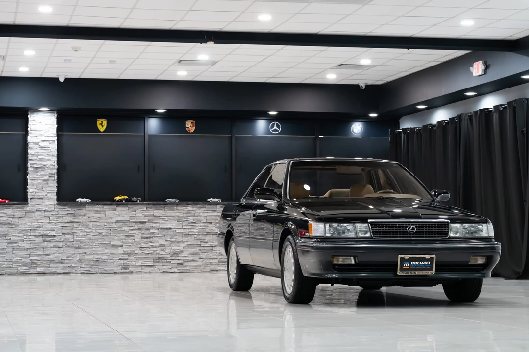 1990 Lexus ES 1st Gen - Image 25 of 31