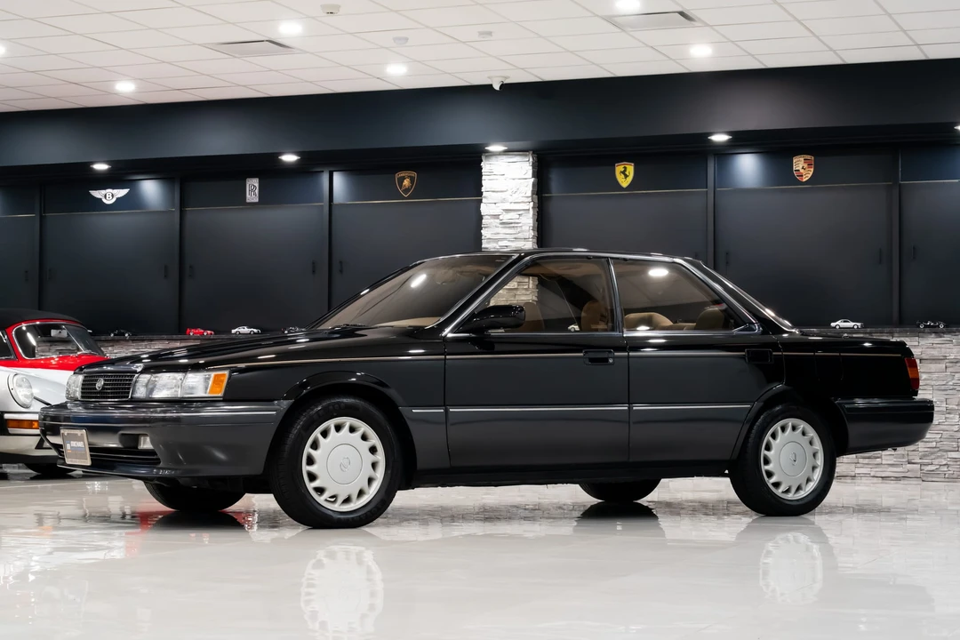 1990 Lexus ES 1st Gen - Image 2 of 31