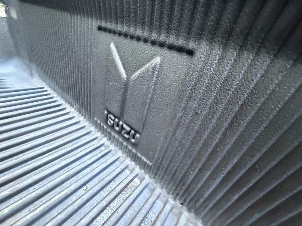 1991 Isuzu - Image 31 of 31