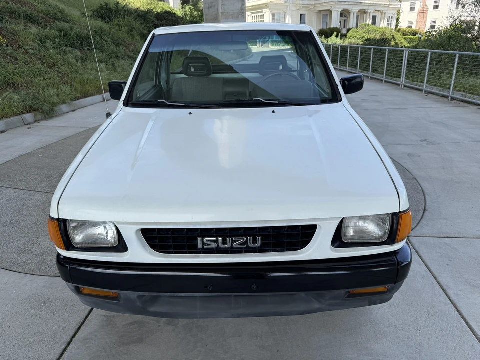 1991 Isuzu - Image 20 of 31