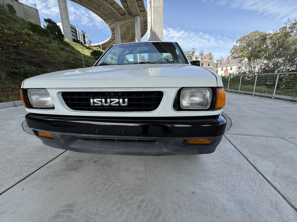 1991 Isuzu - Image 19 of 31