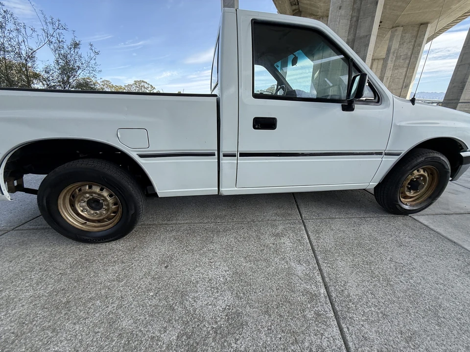 1991 Isuzu - Image 23 of 31