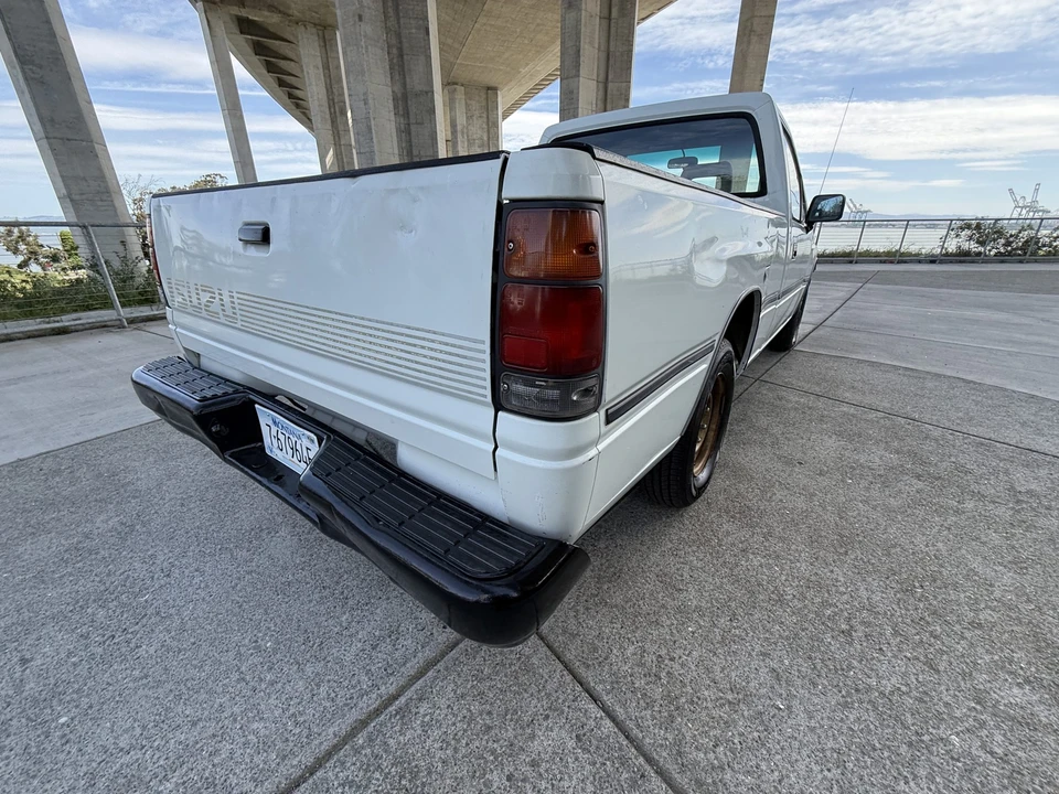 1991 Isuzu - Image 13 of 31