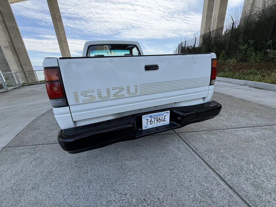 1991 Isuzu - Image 10 of 31