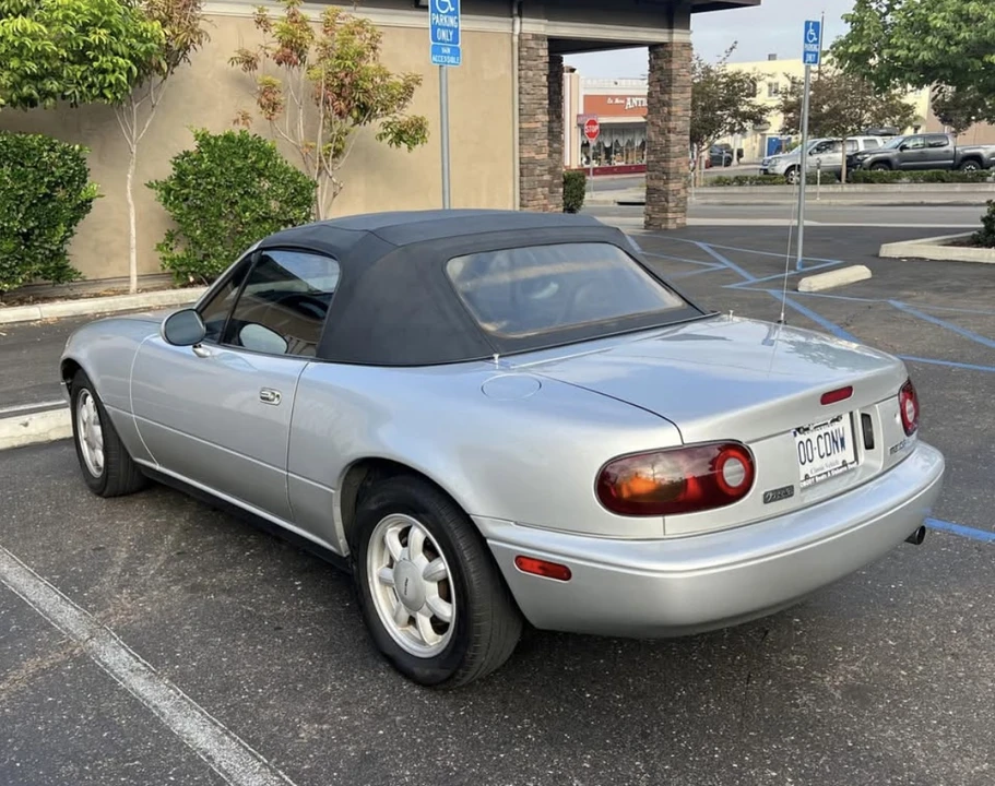 1991 Mazda NA MX-5 Miata - Image 5 of 31