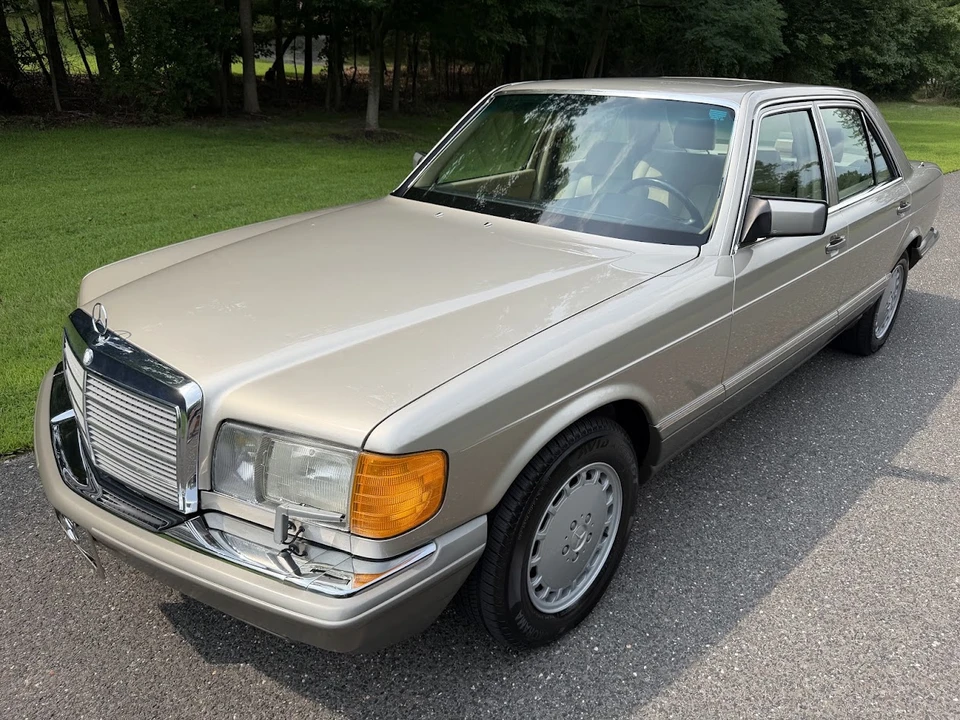 1991 Mercedes-Benz W126 S-Class Sedan - Image 8 of 31