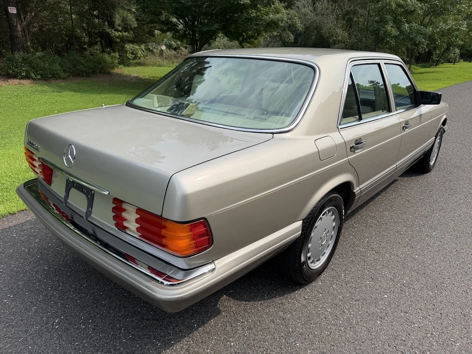 1991 Mercedes-Benz W126 S-Class Sedan - Image 23 of 31