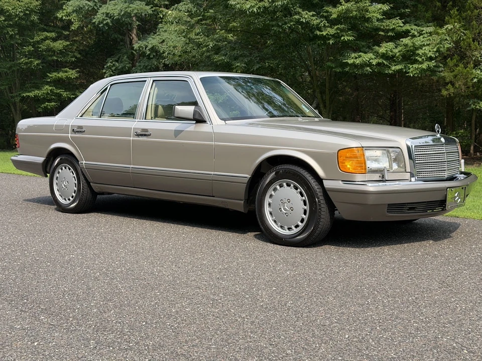 1991 Mercedes-Benz W126 S-Class Sedan - Image 17 of 31