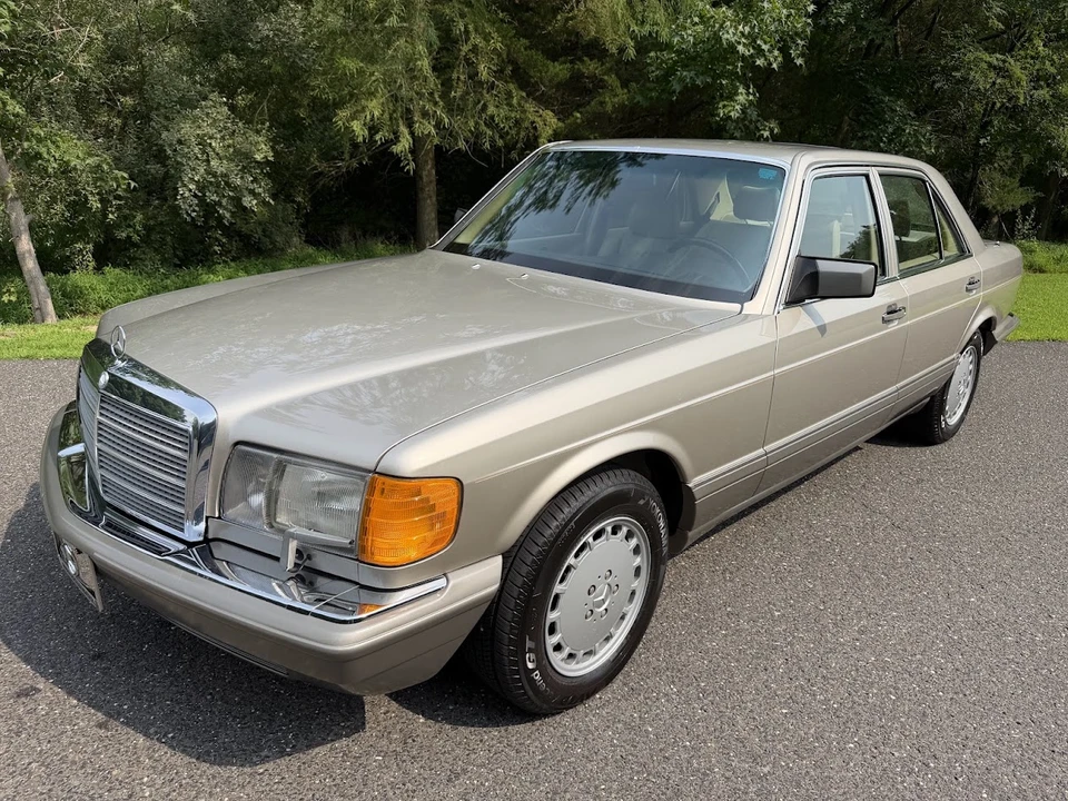 1991 Mercedes-Benz W126 S-Class Sedan - Image 10 of 31