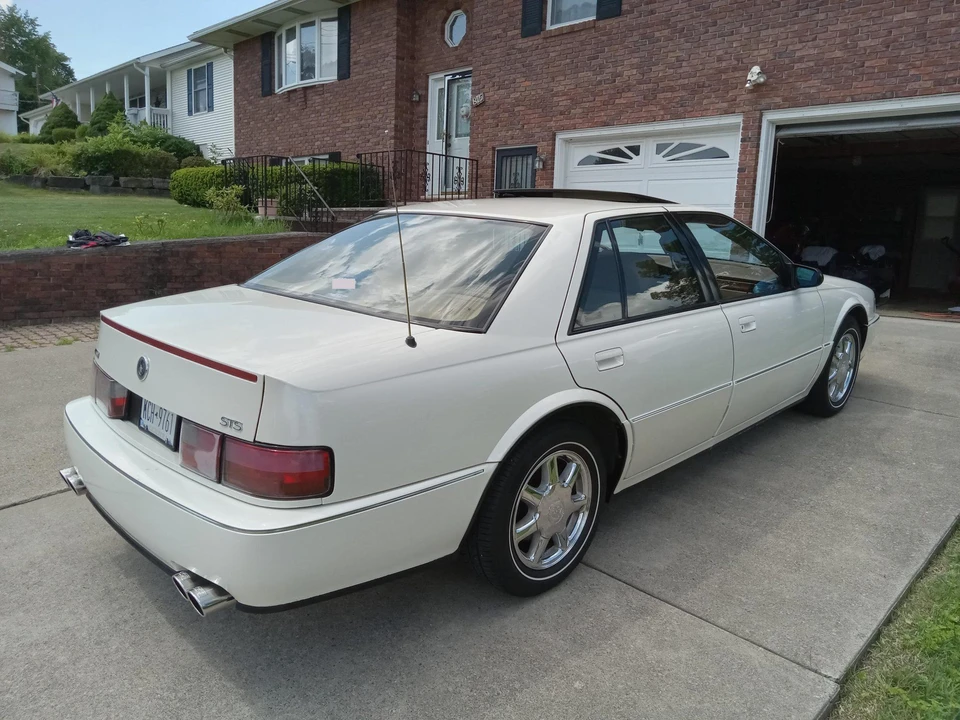 1992 Cadillac Seville - Image 28 of 31