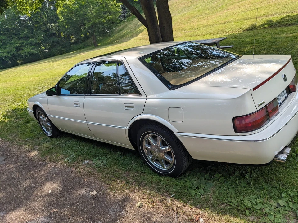 1992 Cadillac Seville - Image 2 of 31