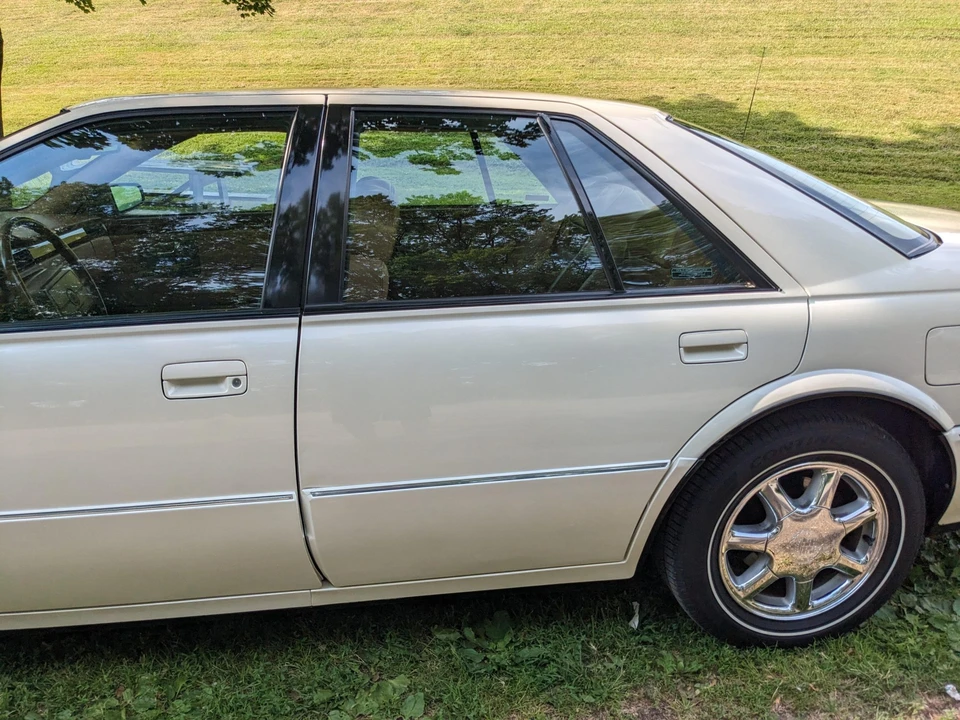 1992 Cadillac Seville - Image 16 of 31