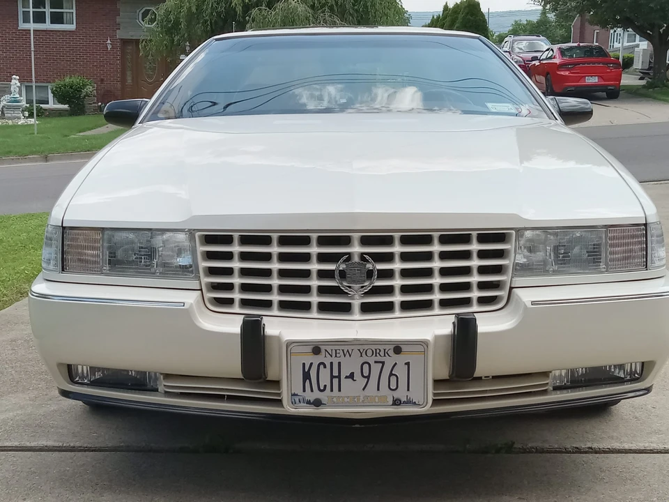 1992 Cadillac Seville - Image 24 of 31