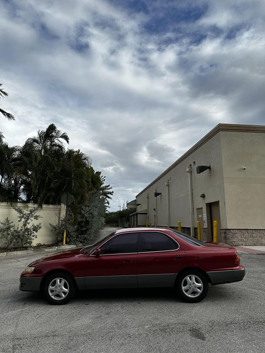 1992 Lexus ES 2nd Gen - Image 16 of 31