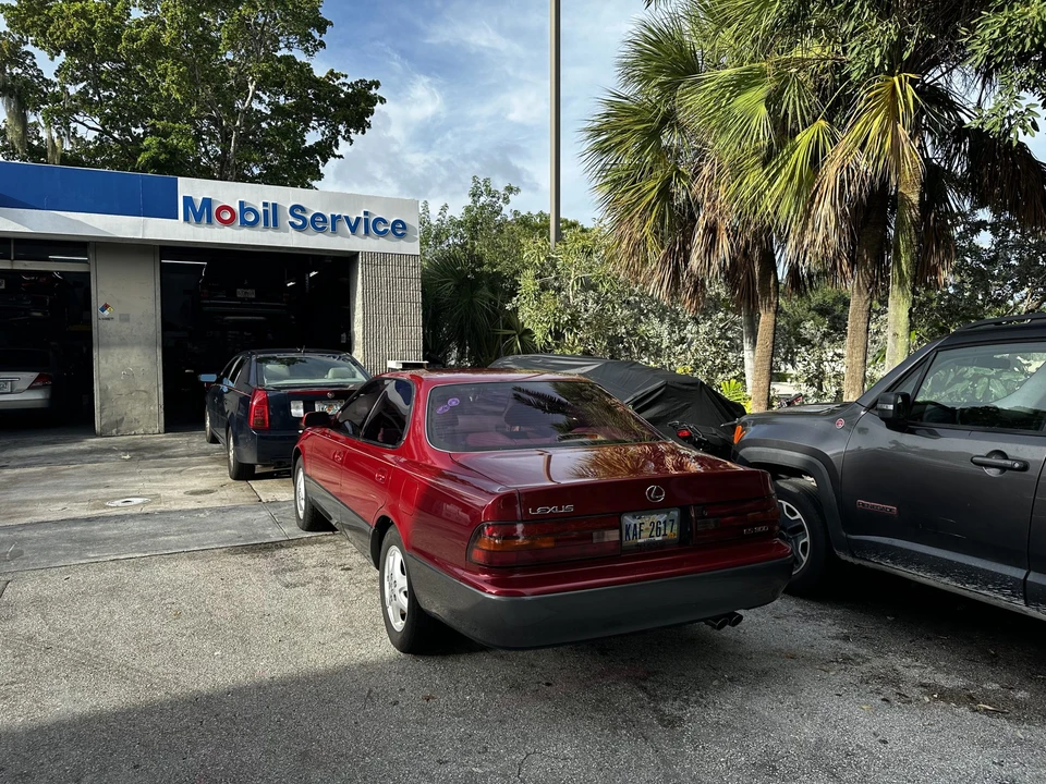 1992 Lexus ES 2nd Gen - Image 11 of 31