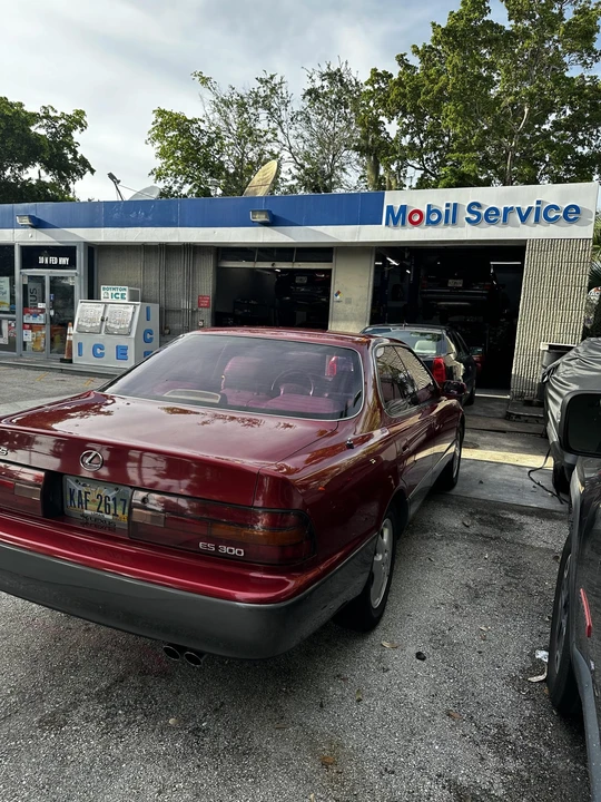 1992 Lexus ES 2nd Gen - Image 9 of 31