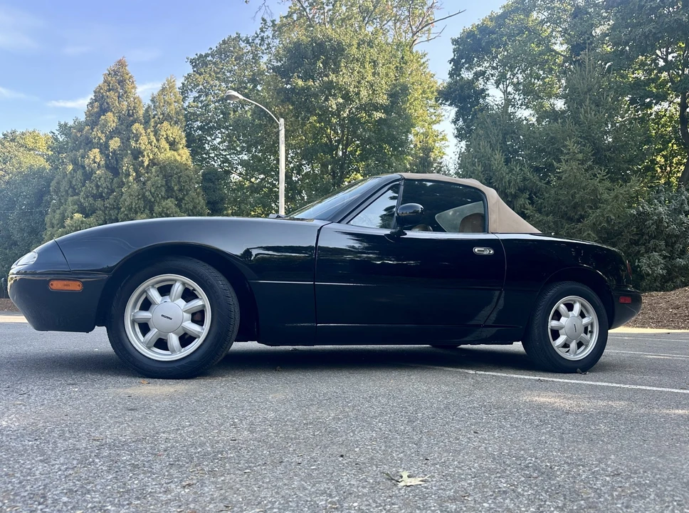 1992 Mazda NA MX-5 Miata - Image 3 of 31