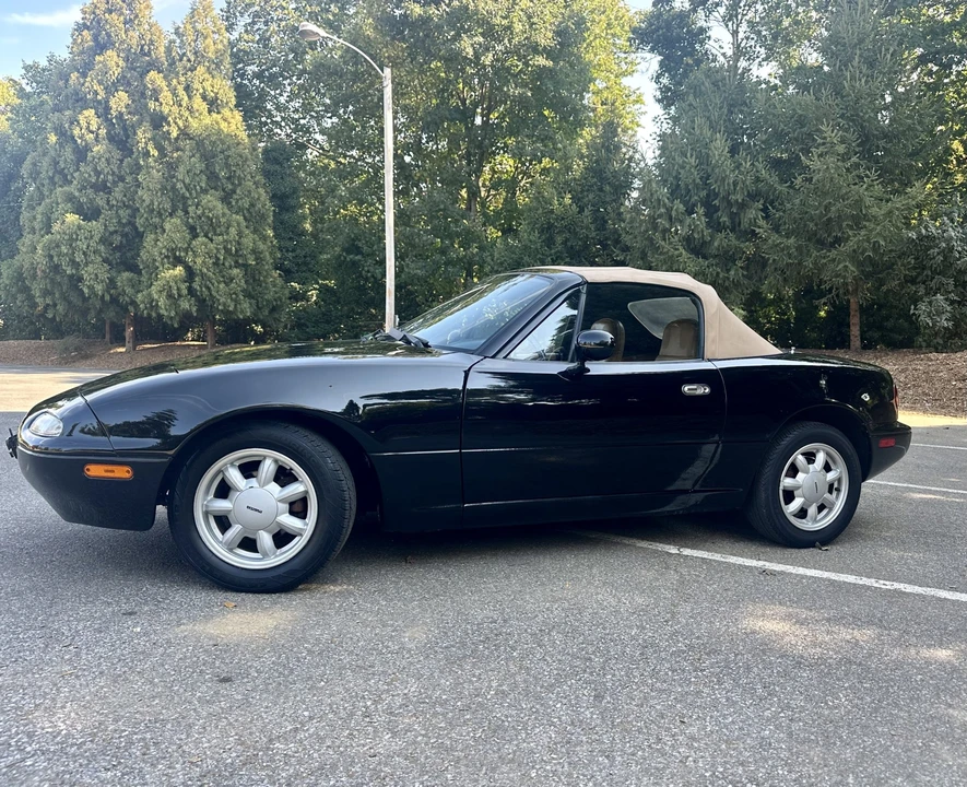 1992 Mazda NA MX-5 Miata - Image 2 of 31