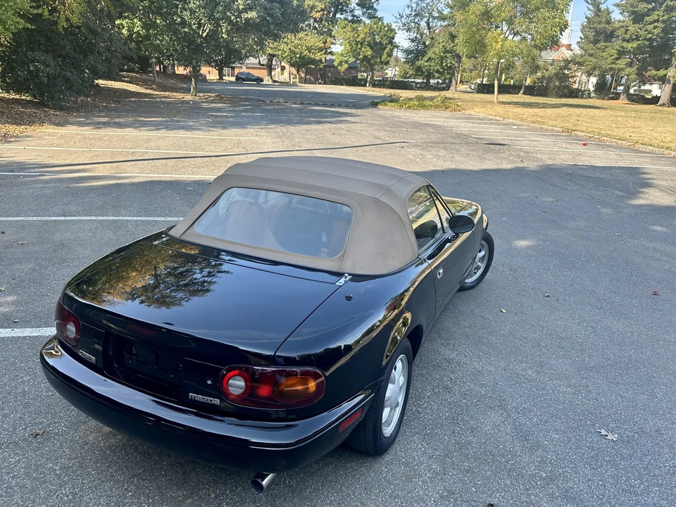1992 Mazda NA MX-5 Miata - Image 16 of 31