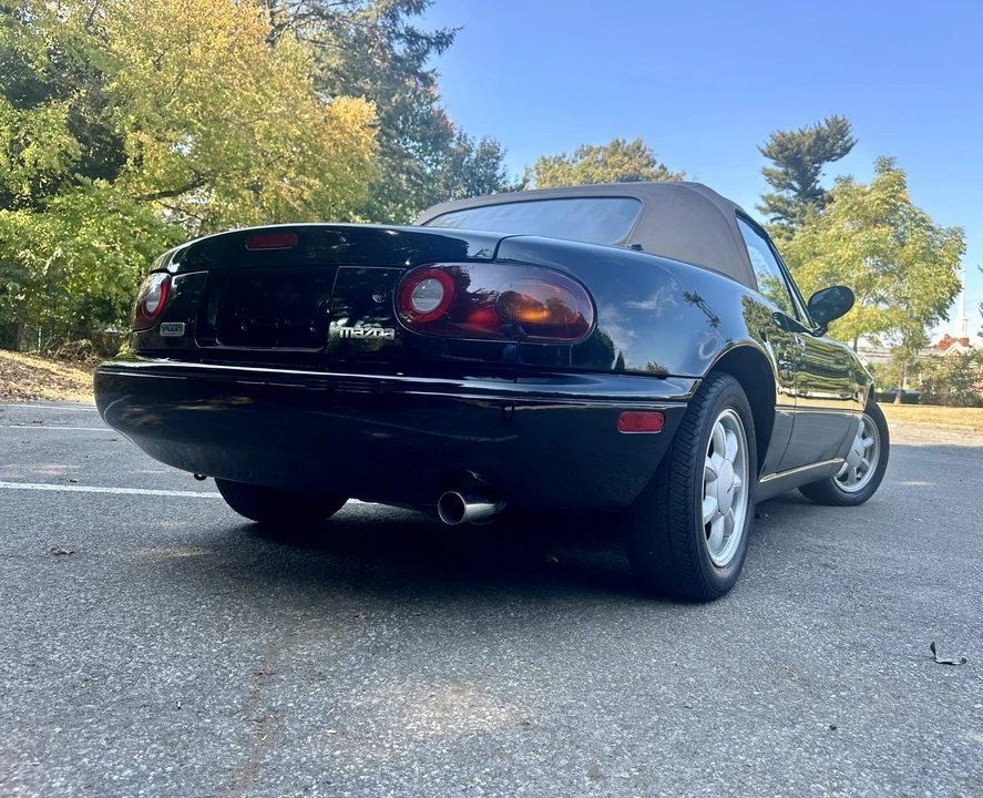 1992 Mazda NA MX-5 Miata - Image 17 of 31