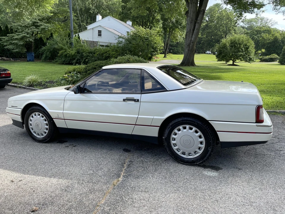 1993 Cadillac Allante - Image 22 of 31