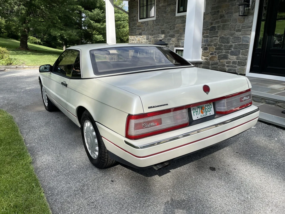 1993 Cadillac Allante - Image 23 of 31