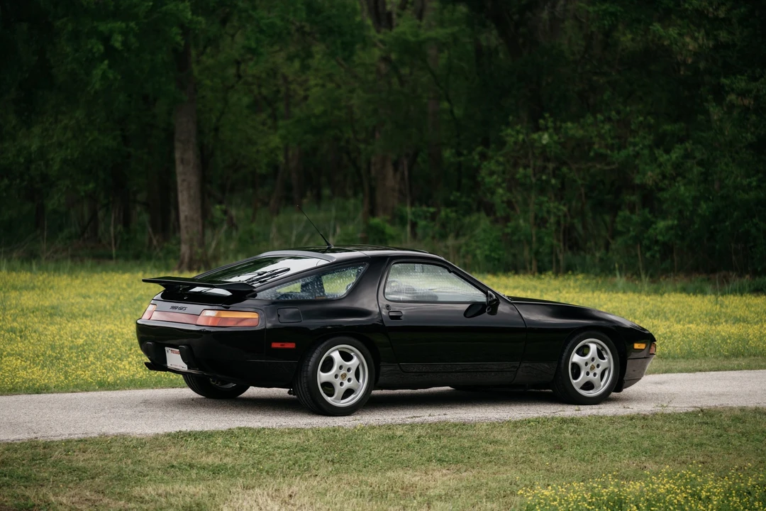 1993 Porsche 928 GTS - Image 12 of 31