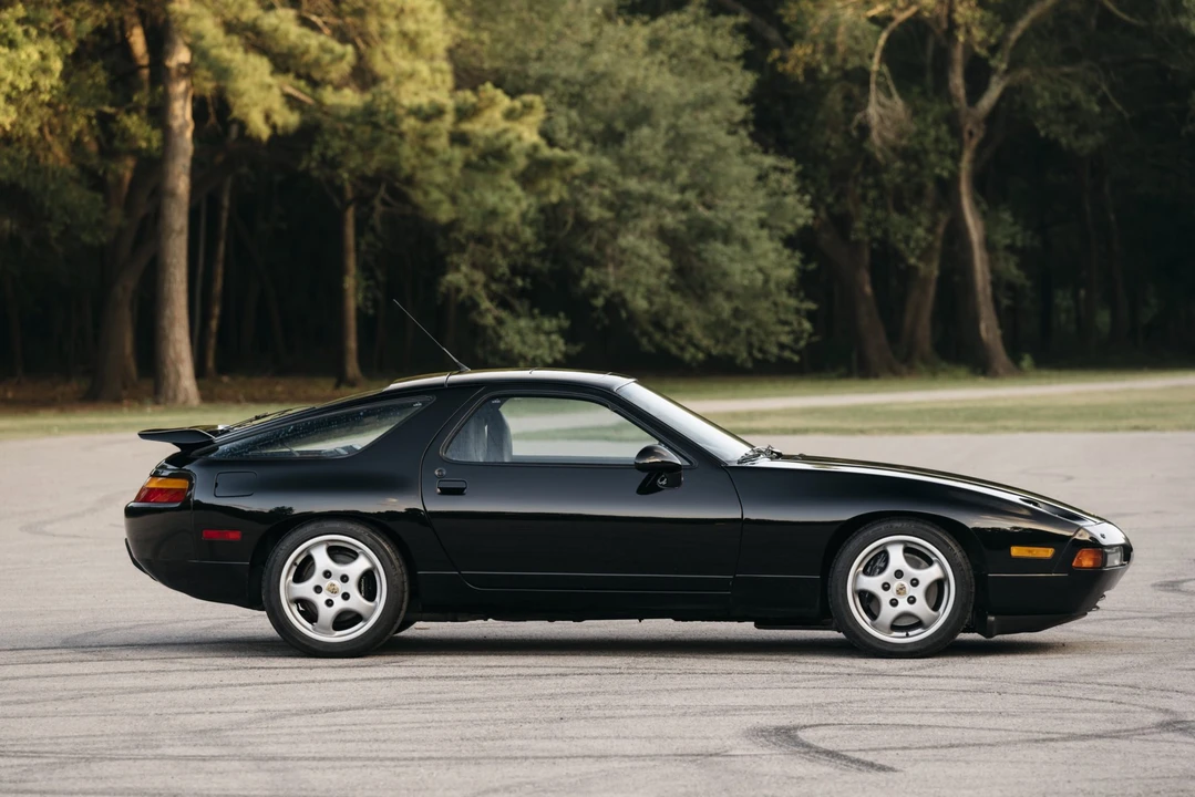 1993 Porsche 928 GTS - Image 18 of 31